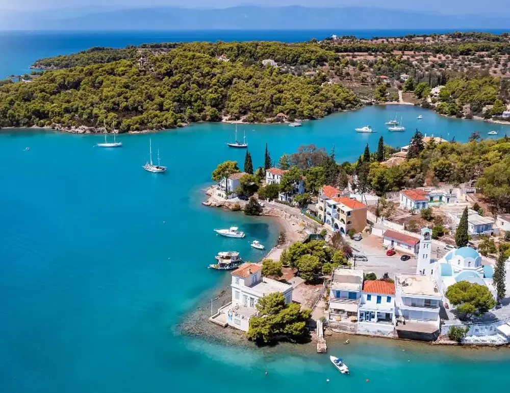 Ιδιωτική μεταφορά με ιδιωτικό όχημα ή Mini Van 6-8 άτομα προς το Πόρτο Χέλι με την Transfer4all από Αθήνα και Πελοπόννησο